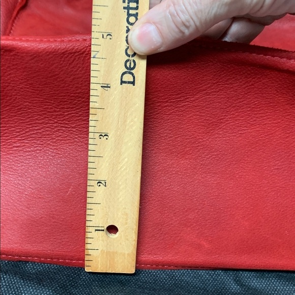 Maxon Collection Hobo Bag in Suede with tassel - Picture 15 of 17